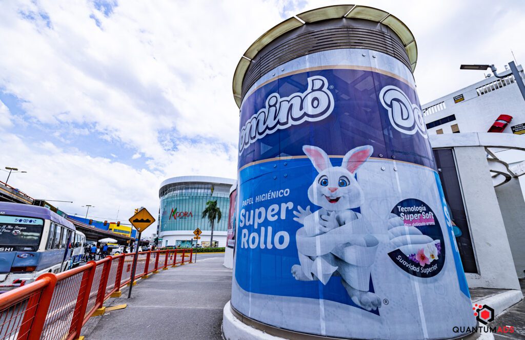 Estación Pedro Mir - Campaña Domino's